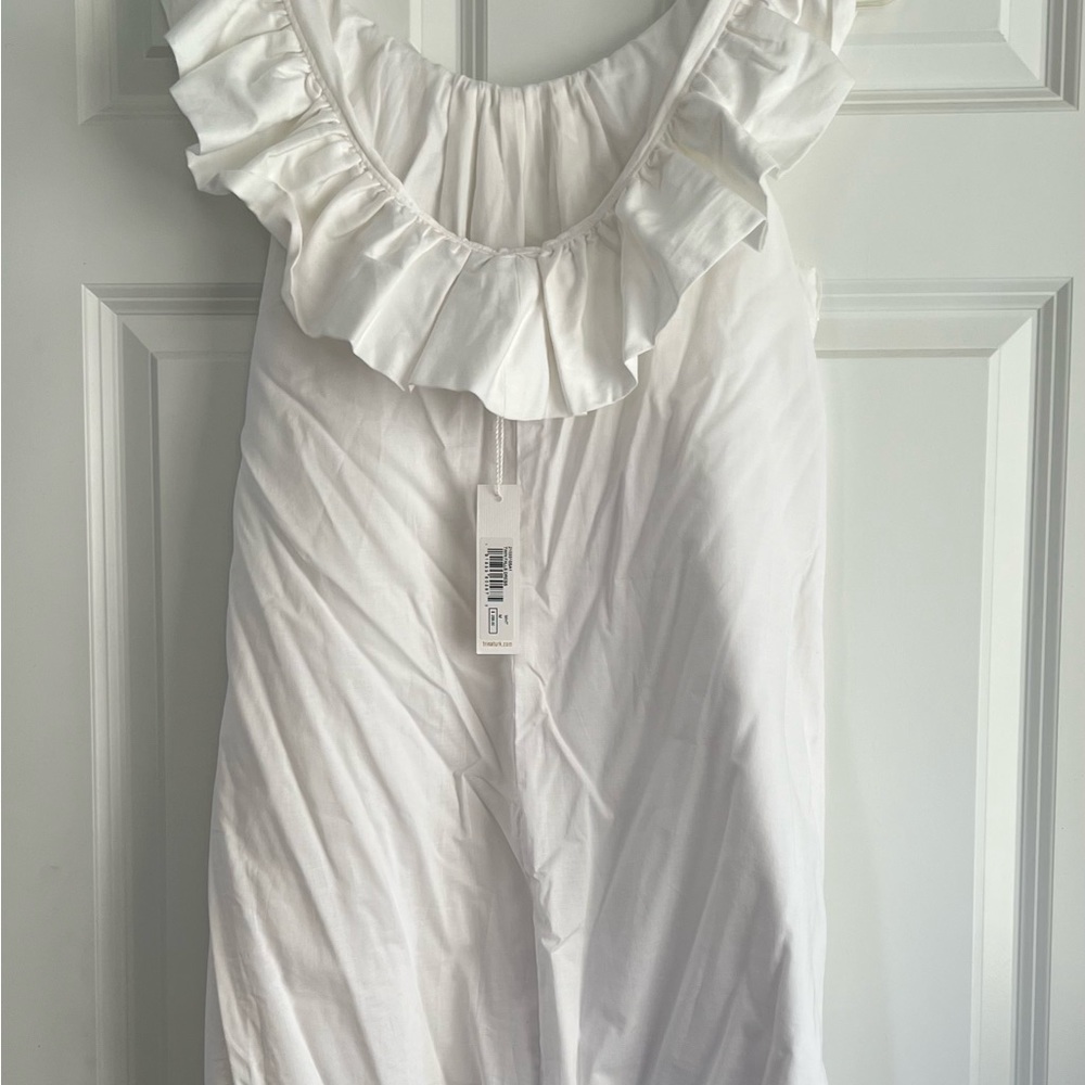White short Trina Turk lined dress.
